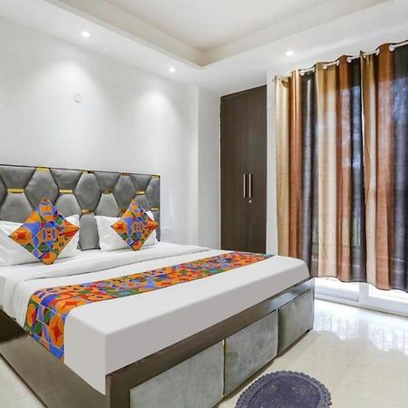 Hotel Aiims Ню Делхи Екстериор снимка
