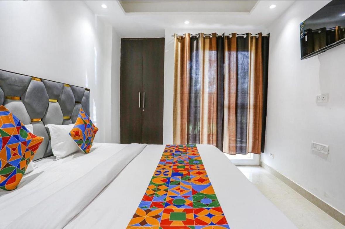 Hotel Aiims Ню Делхи Екстериор снимка